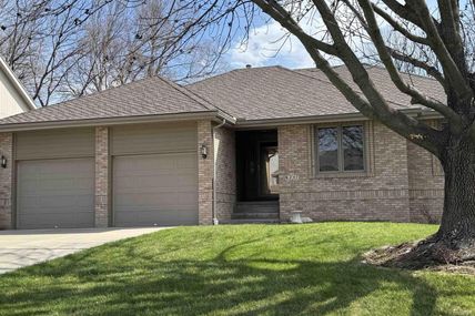 6247 S 100 Street , Omaha, NE 68127