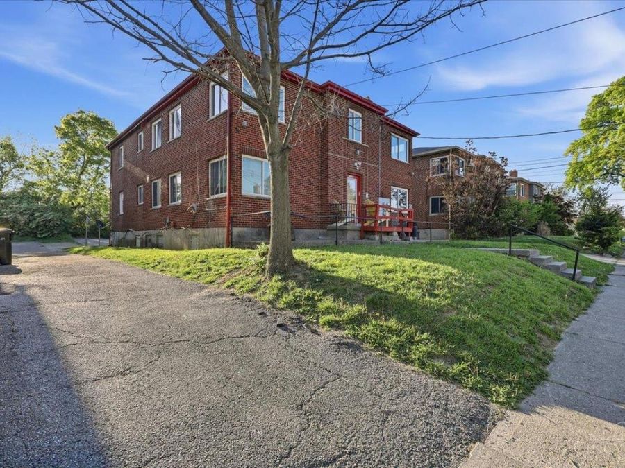 7758 Stillwell Road, Cincinnati, OH 45237 Photo 3