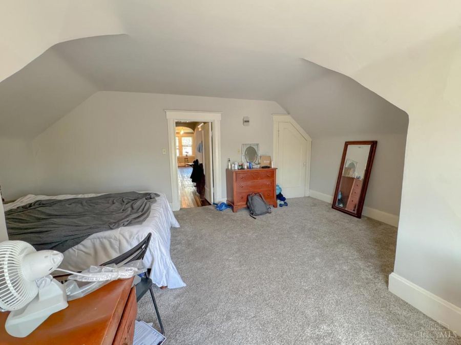 560 Terrace Avenue, Cincinnati, OH 45220 Photo 18