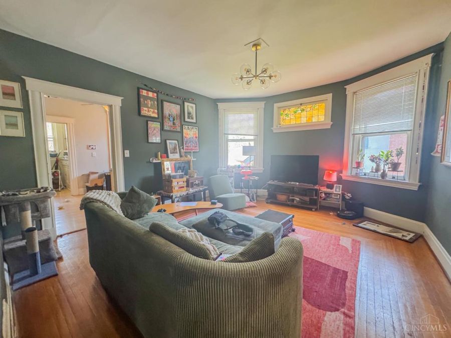 560 Terrace Avenue, Cincinnati, OH 45220 Photo 2