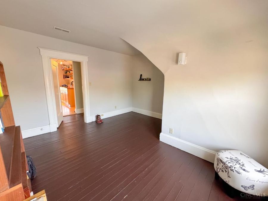 560 Terrace Avenue, Cincinnati, OH 45220 Photo 20