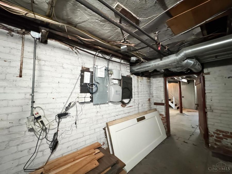 560 Terrace Avenue, Cincinnati, OH 45220 Photo 24