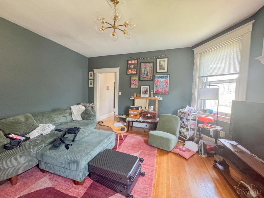 560 Terrace Avenue, Cincinnati, OH 45220 Photo 3