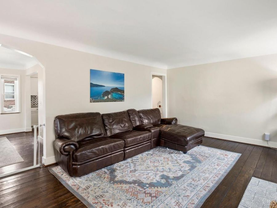 3947 Holman Circle, Silverton, OH 45236 Photo 7