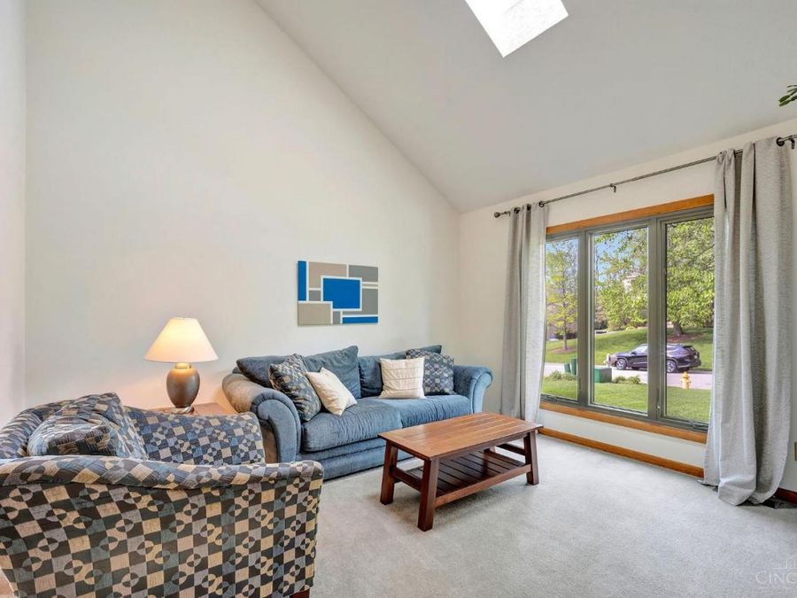 3352 Markdale Court, Cincinnati, OH 45248 Photo 4