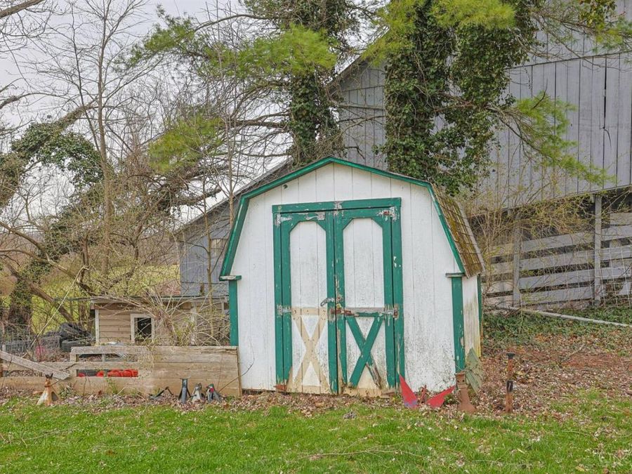 9017 West Road, Cleves, OH 45002 Photo 6