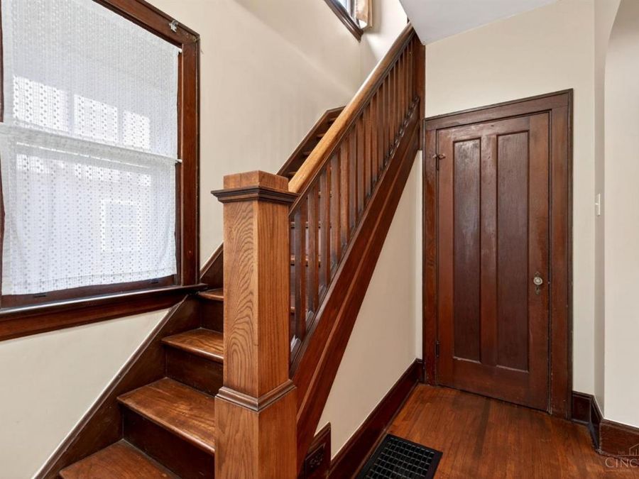 4925 Shirley Place, Cincinnati, OH 45238 Photo 8