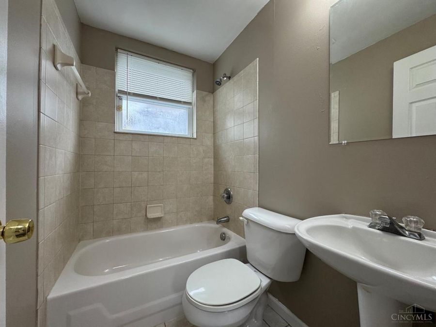 3260 Blueacres Drive, Colerain Township, OH 45239 Photo 26