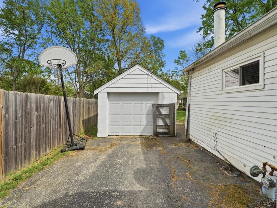 1244 Bondick Court, Anderson Township, OH 45230 Photo 13