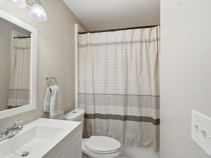 1244 Bondick Court, Anderson Township, OH 45230 Photo 7