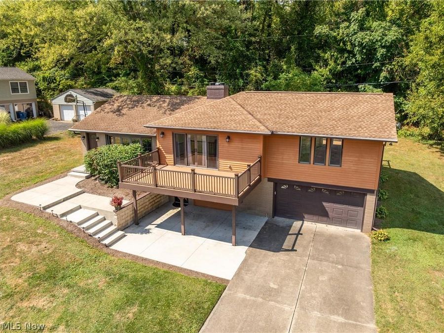 5265 Pin Oak Street NW, Massillon, OH 44647 Photo 1