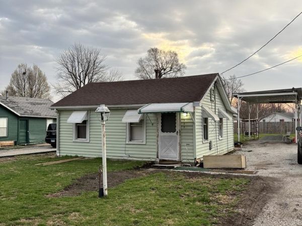 733 13th Street W, Milan, IL 61264