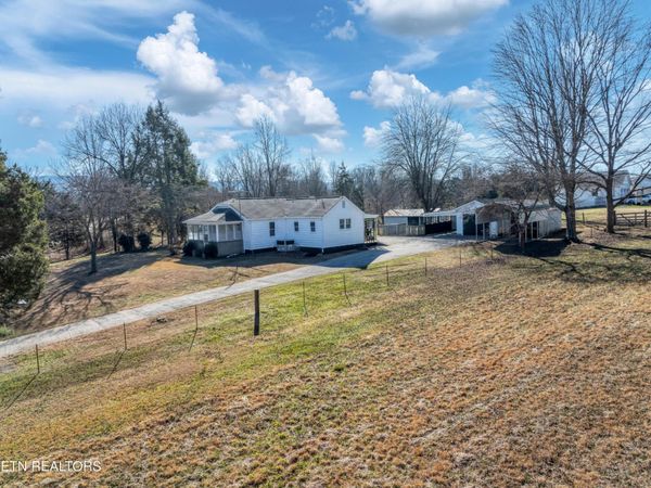 2919 Montvale Rd , Maryville, TN 37803