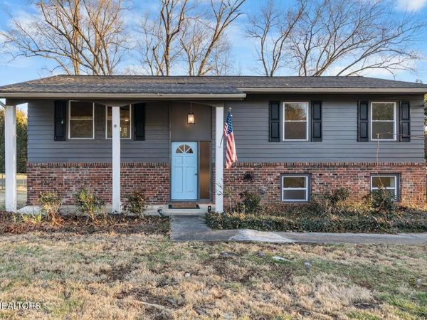 104 Macon Lane , Oak Ridge, TN 37830