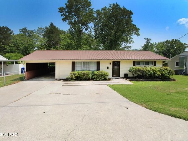 119 Briar Rd , Oak Ridge, TN 37830