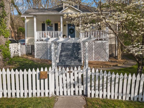 437 Chickamauga Ave , Knoxville, TN 37917