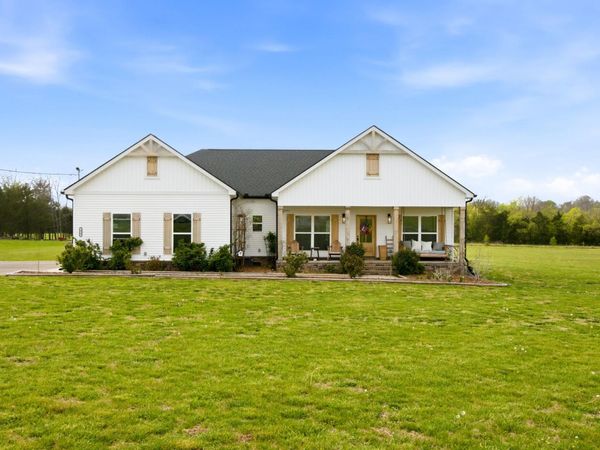 376 Adams Rd , Shelbyville, TN 37160