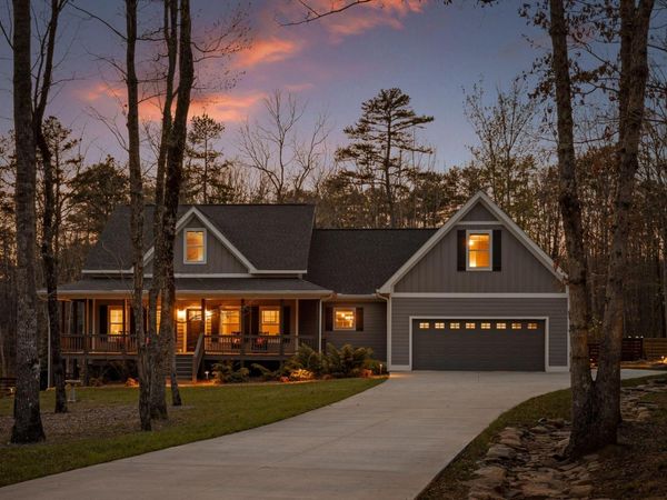 2821 Clear Brooks Drive , Signal Mountain, TN 37377