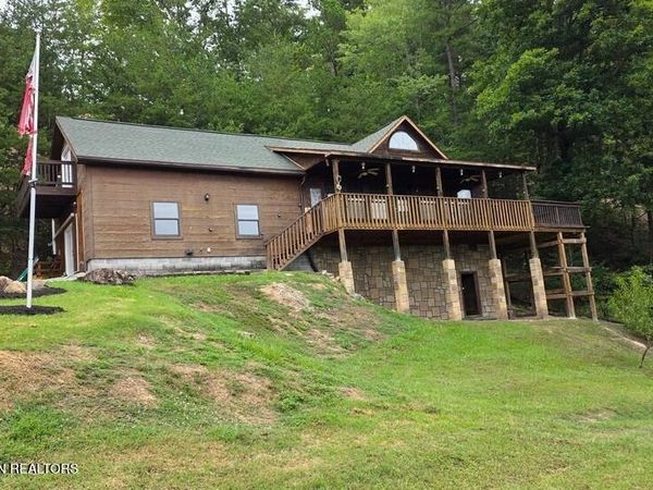 2560 Goose Gap Rd , Sevierville, TN 37876