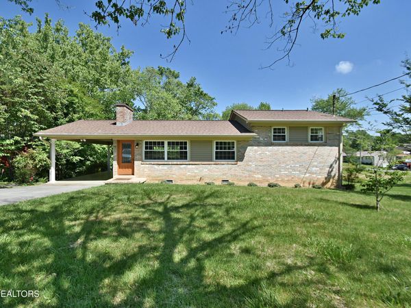 1427 Creekwood Drive, Knoxville, TN 37918