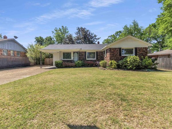 4011 COMANCHE RD, Memphis, TN 38118