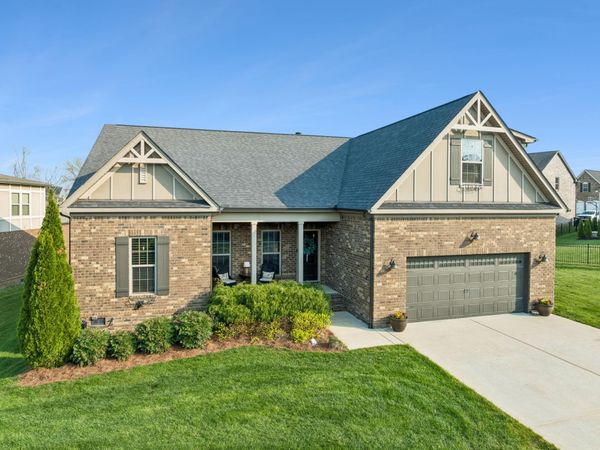 2672 Dunstan Place Dr , Thompsons Station, TN 37179