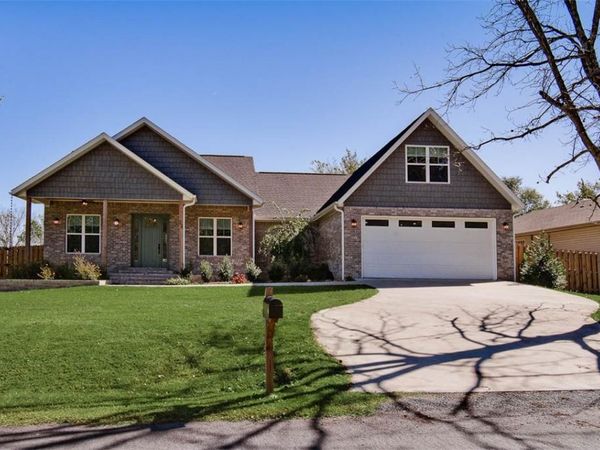 22 Hebrides Drive , Bella Vista, AR 72715