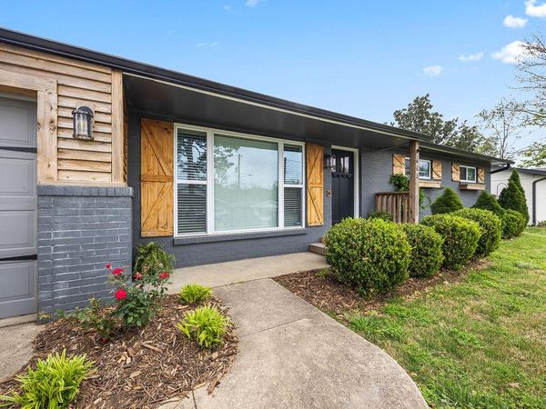 608 NW K Street , Bentonville, AR 72712