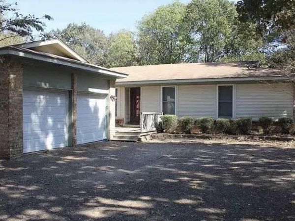 2809 General Samuels Road , Jacksonville, AR 72076