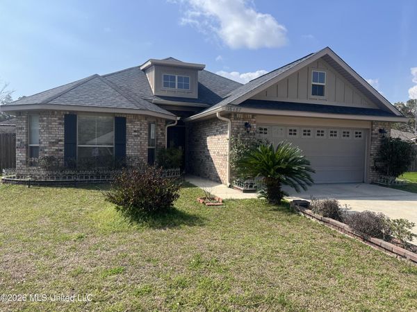 16487 Crestwood Court, Gulfport, MS 39503
