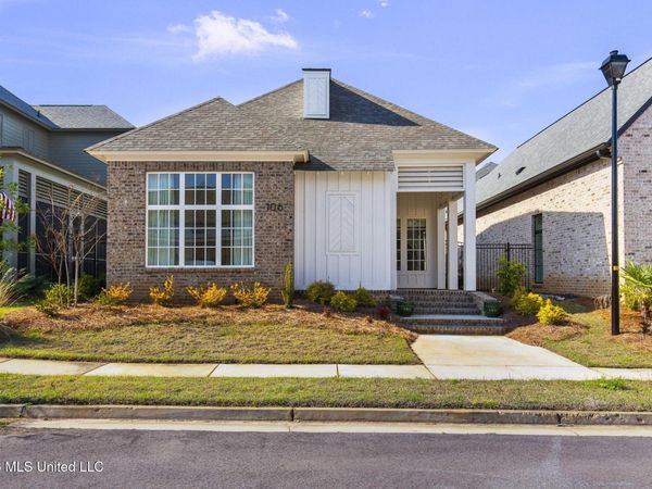 106 Water Street, Madison, MS 39110