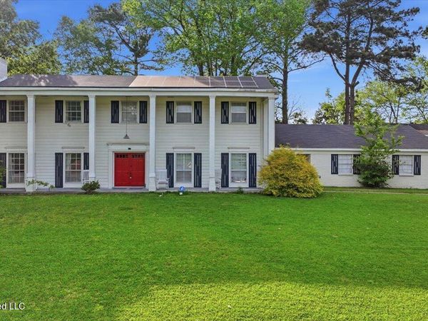 200 Hannah Drive, Clinton, MS 39056