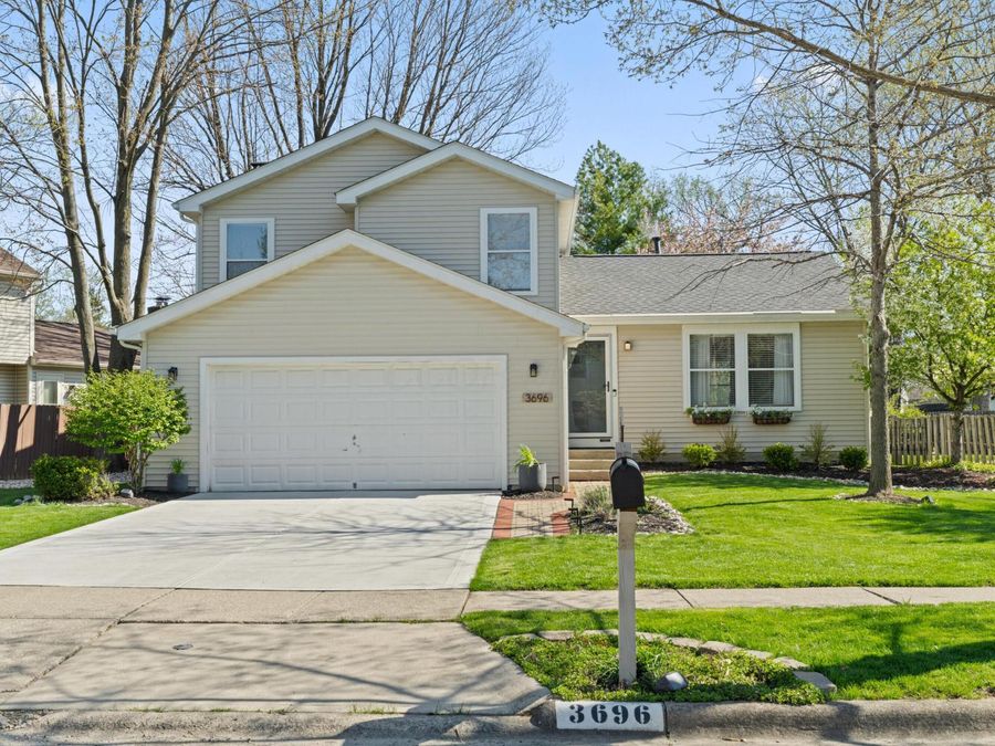 3696 Bushmill Falls , Columbus, OH 43221 Photo 1