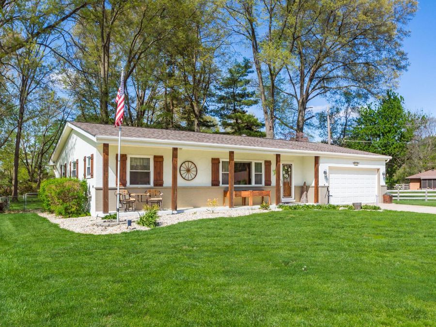 4892 Fairway Oaks Drive , Columbus, OH 43213 Photo 1