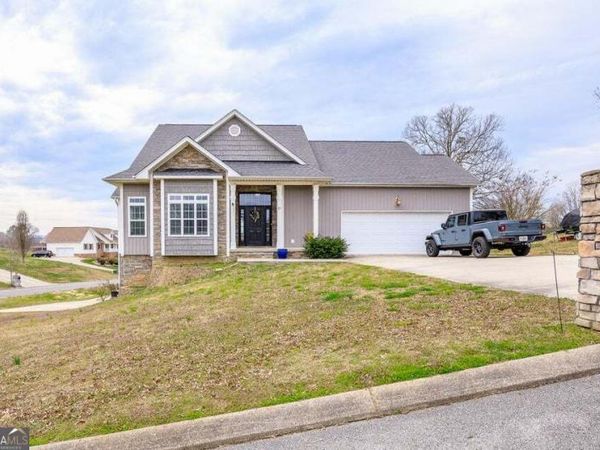 23 Raleigh Drive, Lafayette, GA 30728
