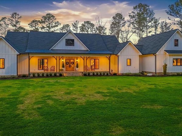 145 Moores Ferry Drive SW, Plainville, GA 30733