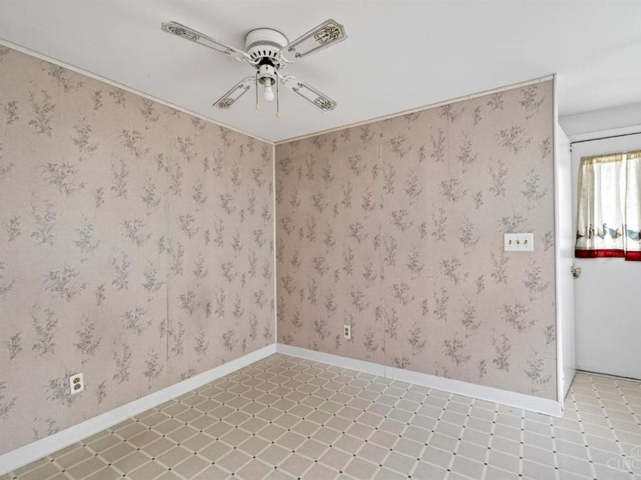 96 Chickasaw Drive, New Miami, OH 45013 Photo 6