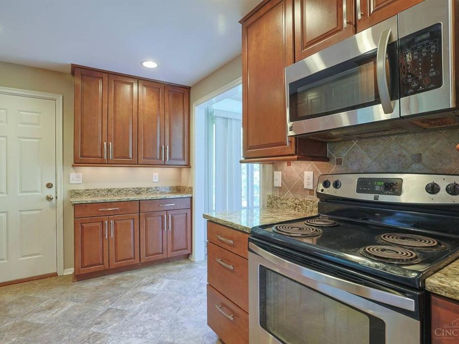 316 Glenroy Avenue, Delhi Township, OH 45233 Photo 9