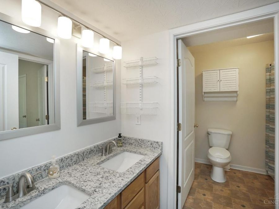301 Doublegate Drive, Unit K, Milford, OH 45150 Photo 22