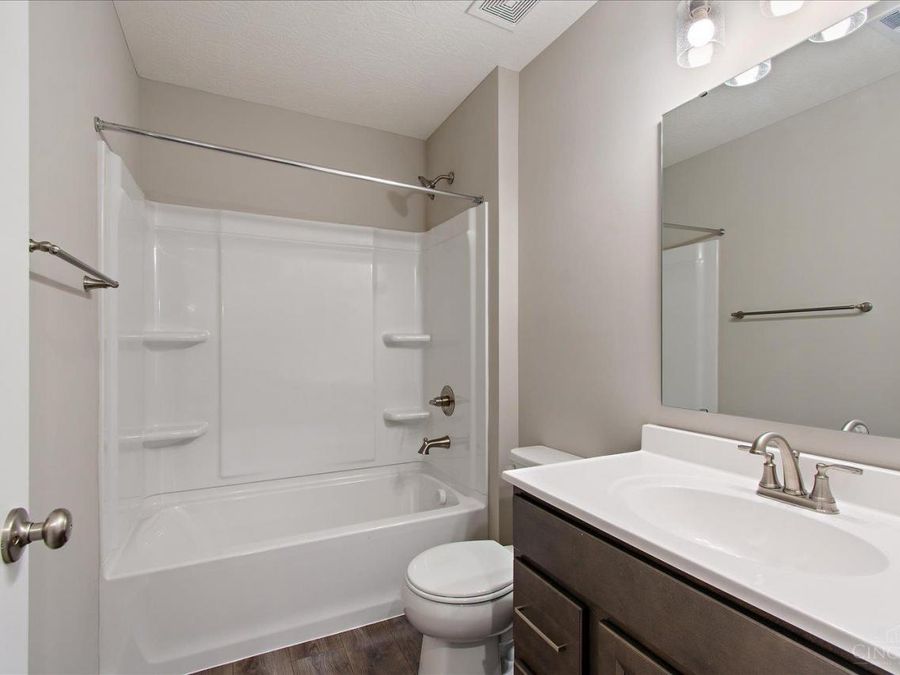 473 Bethpage Way, Unit 8-303, Turtle Creek Township, OH 45036 Photo 19