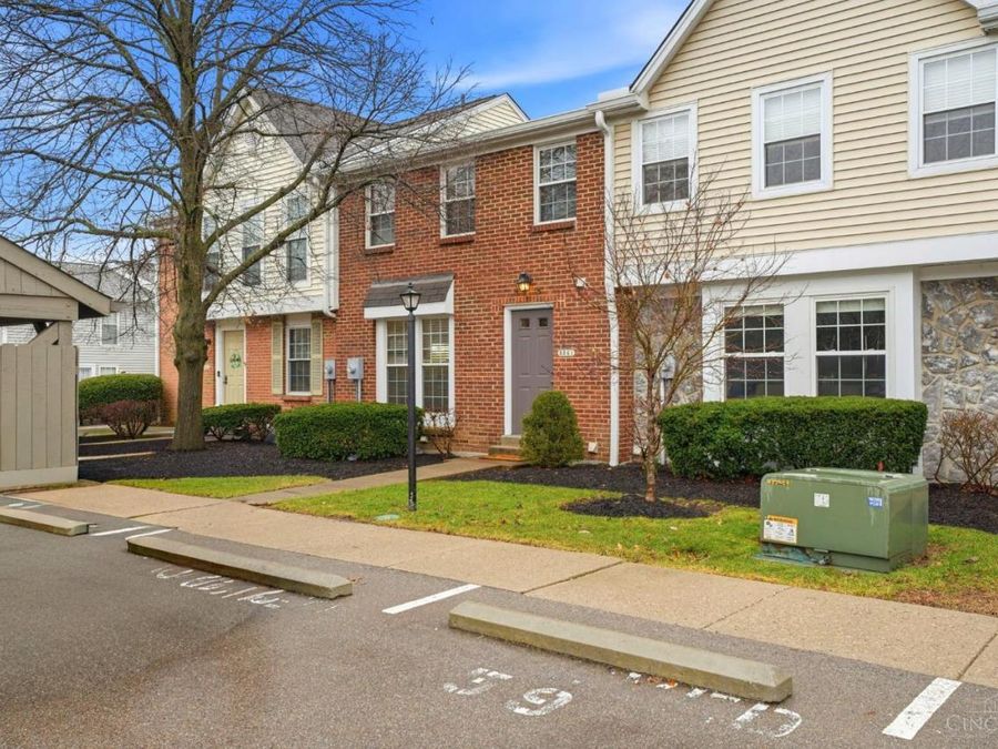 8061 Highfield Court, Unit 287, Sycamore Township, OH 45242 Photo 1