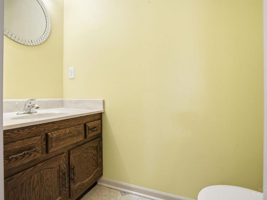8061 Highfield Court, Unit 287, Sycamore Township, OH 45242 Photo 10
