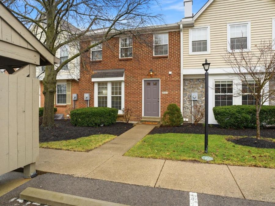 8061 Highfield Court, Unit 287, Sycamore Township, OH 45242 Photo 2