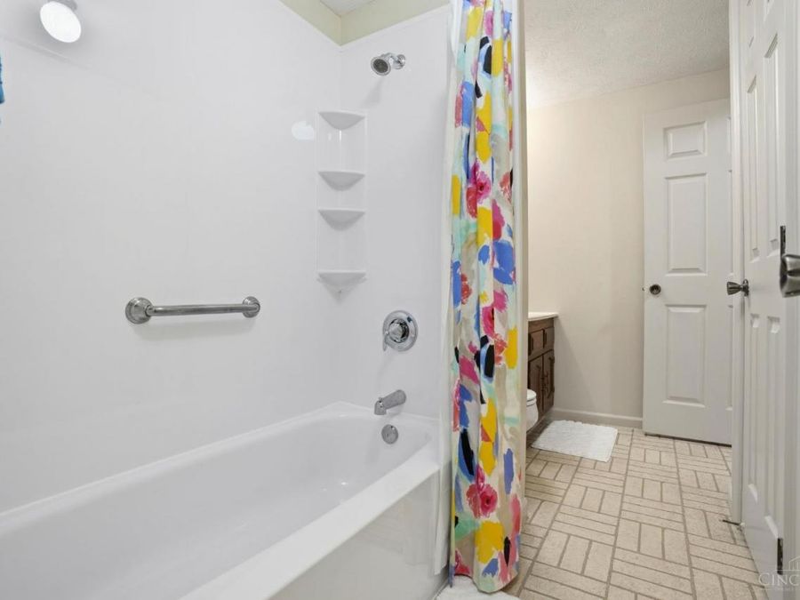 8061 Highfield Court, Unit 287, Sycamore Township, OH 45242 Photo 20
