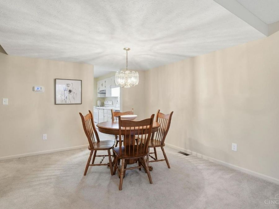 8061 Highfield Court, Unit 287, Sycamore Township, OH 45242 Photo 8