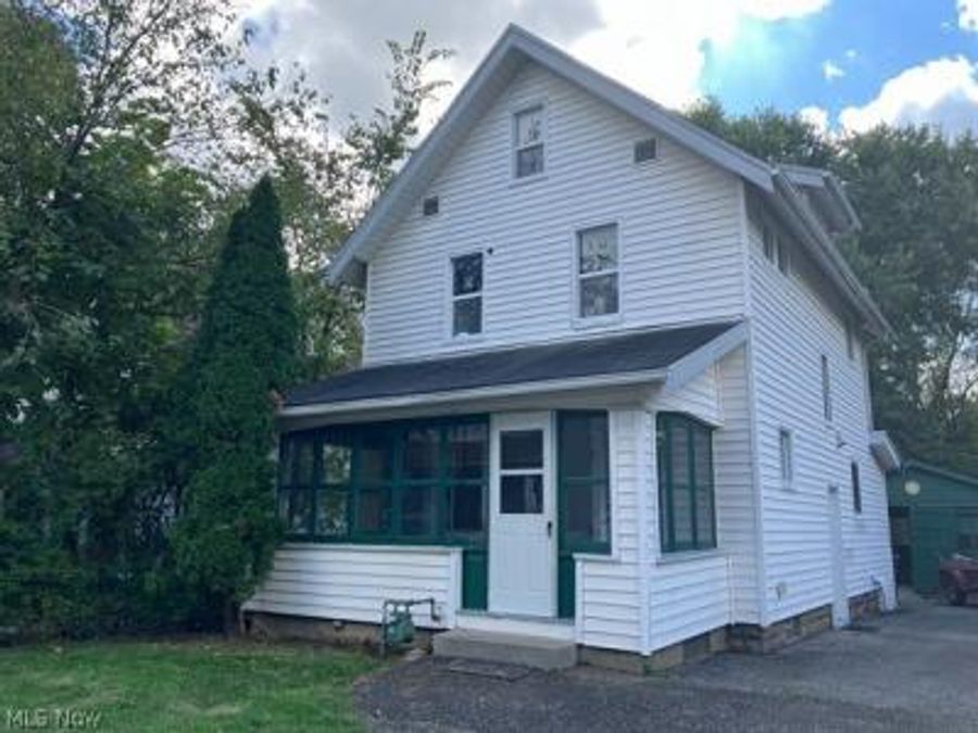 230 Helen Avenue , Akron, OH 44310 Photo 1