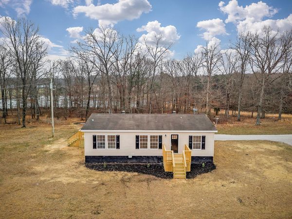 23534 SR 108 , Coalmont, TN 37313