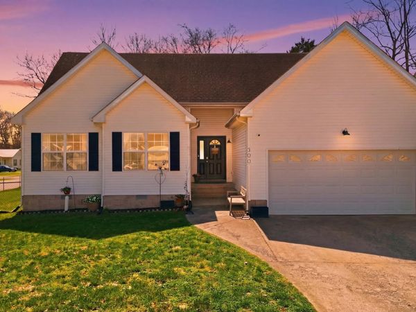 300 Chalet Cir , Clarksville, TN 37040