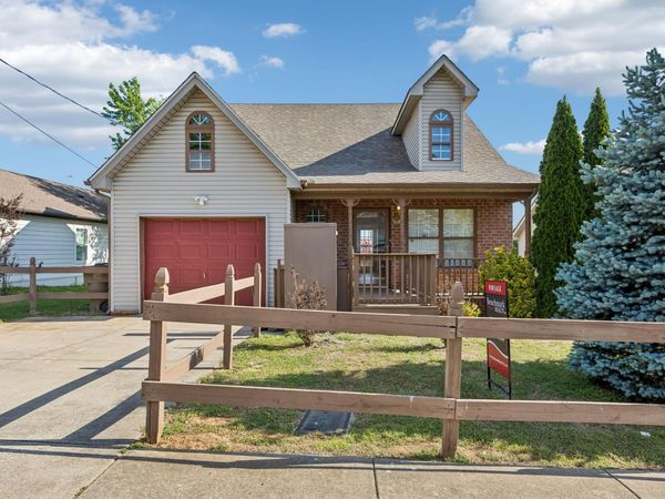 1125 Lakewalk Dr , Antioch, TN 37013