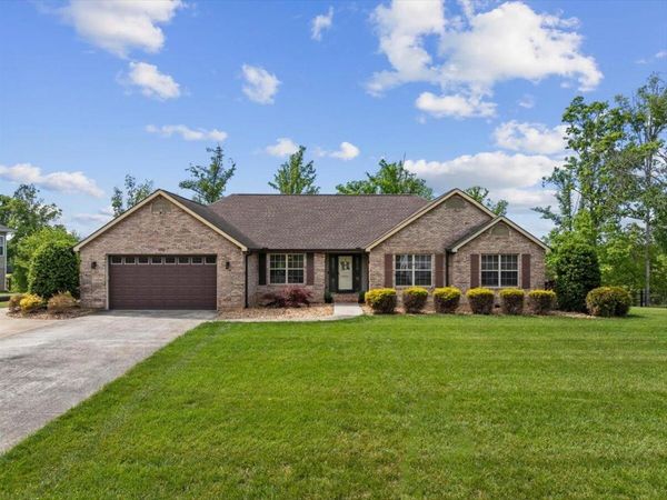 100 Arrowhead Drive , Chatsworth, GA 30705